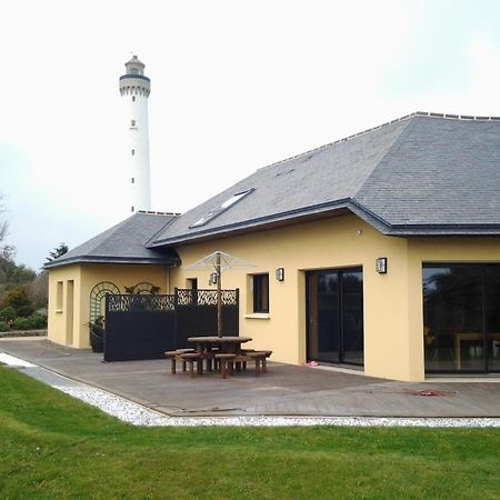 Le Phare De Trezien - Proche Plage Plouarzel Exterior photo